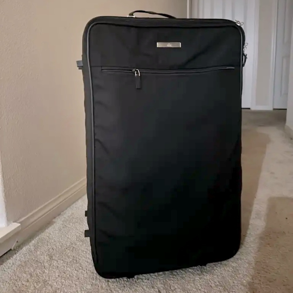 Authentic Gucci Suitcase luggage bag